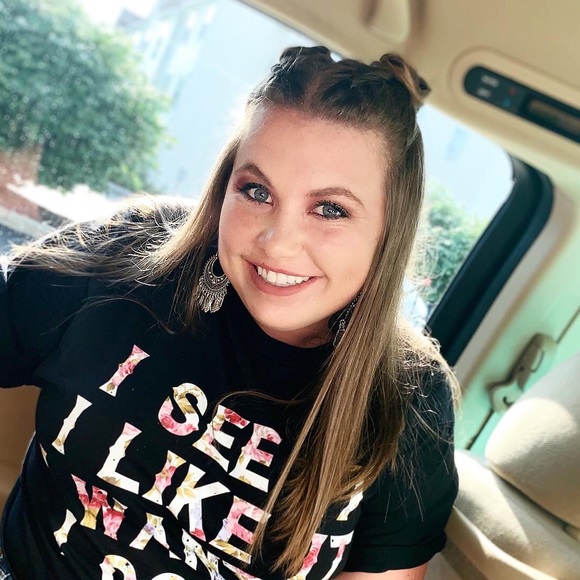 Meet your Posher, Gabrielle - Picture 1 of 1